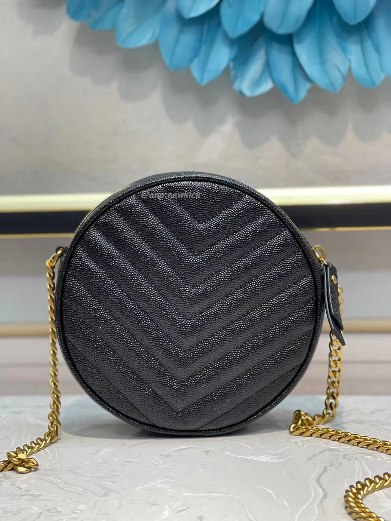 Saint Laurent Circular Quilted Crossbody Bag (3) - www.newkick.vip